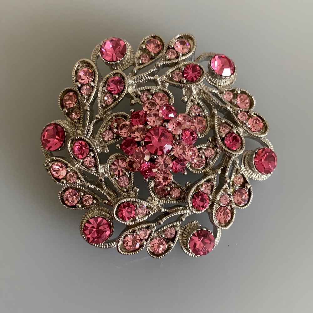Women’s Crystal Brooch